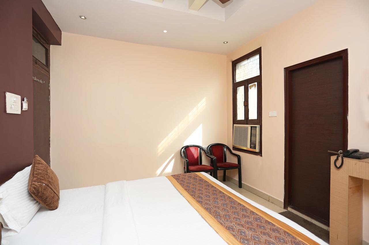 Oyo 11596 Sanjay Guest House Kanpur Exterior photo